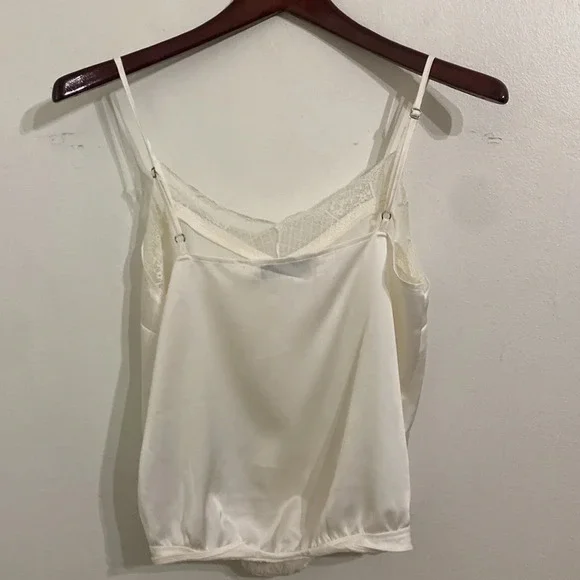 Abercrombie & Fitch Womens Lace Trim Camisole Small Soft White Cropped Feminine - Picture 2 of 12